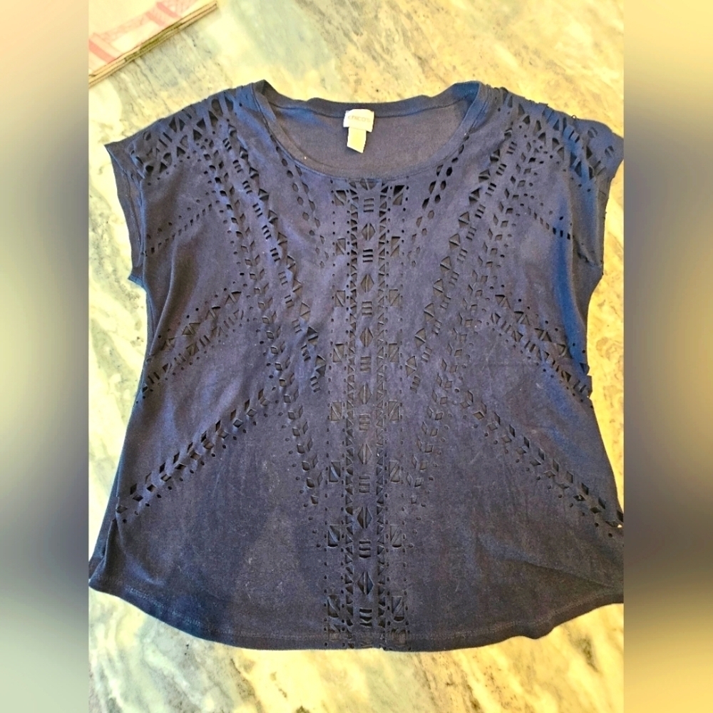 Chico’s Navy Laser Cut Short Sleeve Top Size 1 Medium Geo Cutout Stretch Lined